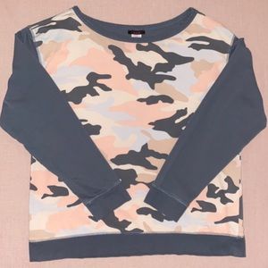 mark. - Camouflage Sweatshirt